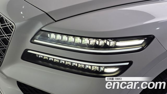 Genesis GV80 2025 — photo 8