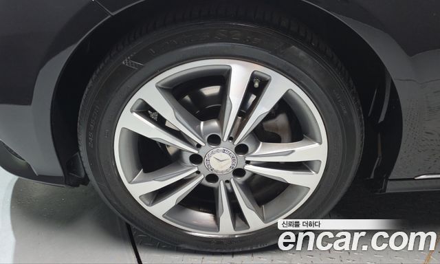 Mercedes-Benz E-Class 2015 — photo 5