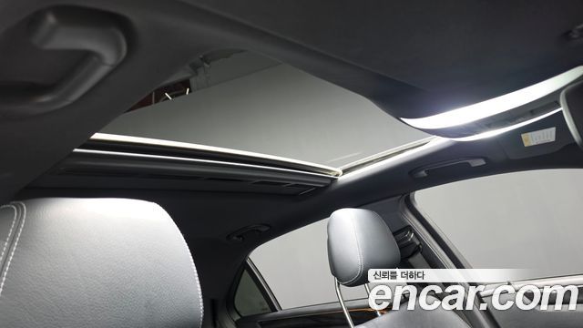 Mercedes-Benz E-Class 2015 — photo 25