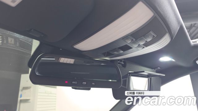 Mercedes-Benz E-Class 2015 — photo 29