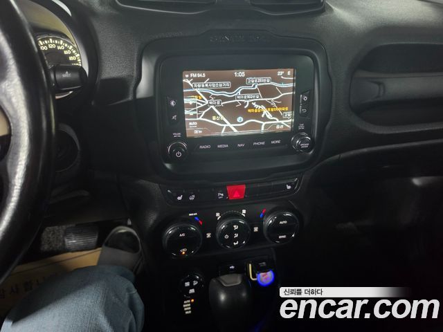 Jeep Renegade 2015 — photo 14