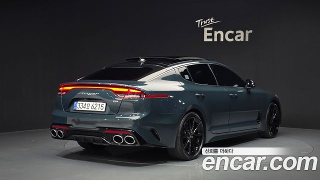 Kia Stinger 2023 — photo 2