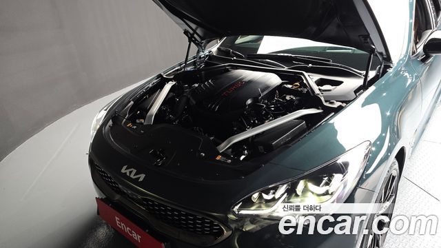 Kia Stinger 2023 — photo 6