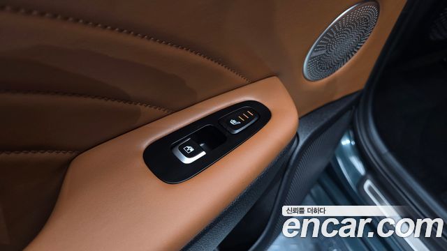 Kia Stinger 2023 — photo 21