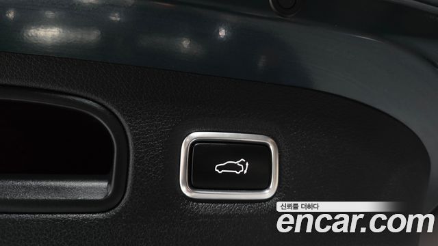 Kia Stinger 2023 — photo 23