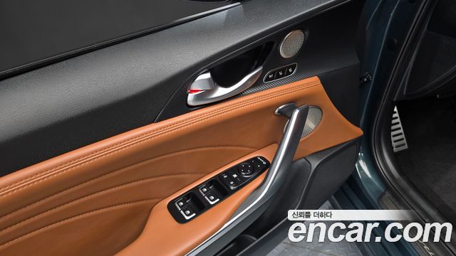 Kia Stinger 2023 — photo 28