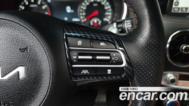 Kia Stinger 2023 — photo 30