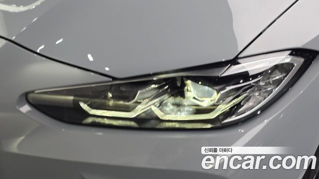 BMW M4 2022 — photo 8