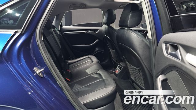 Audi A3 2015 — photo 17