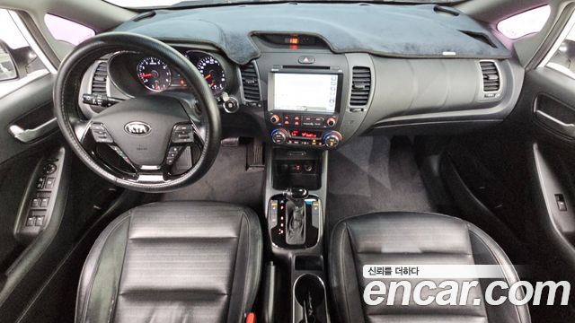 Kia K3 2016 — photo 7