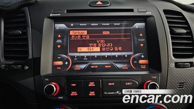 Kia K3 2016 — photo 18