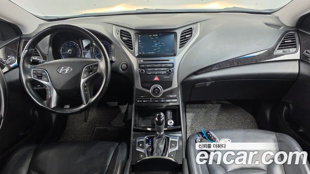 Hyundai Grandeur 2016 — photo 10