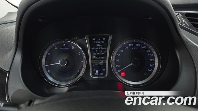 Hyundai Grandeur 2016 — photo 11