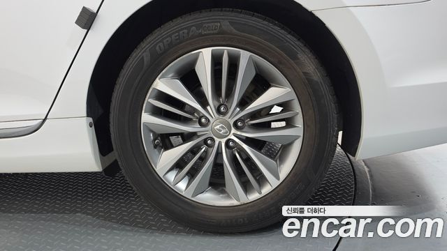 Hyundai Grandeur 2016 — photo 7