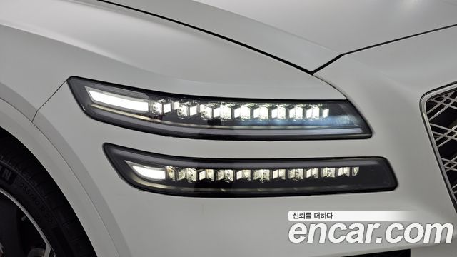 Genesis GV80 2024 — photo 8