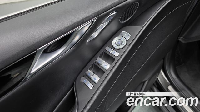 Genesis G80 2022 — photo 27