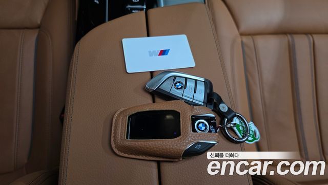 BMW 5-Series 2022 — photo 22
