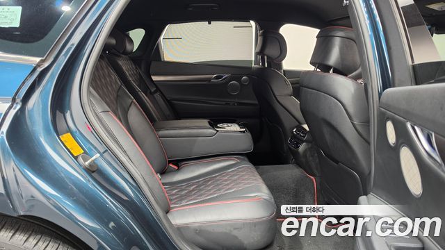 Genesis G80 2022 — photo 17