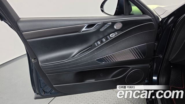 Genesis G80 2022 — photo 14