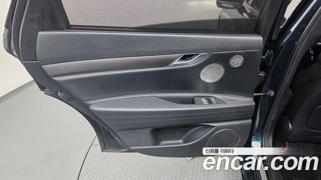 Genesis G80 2022 — photo 15