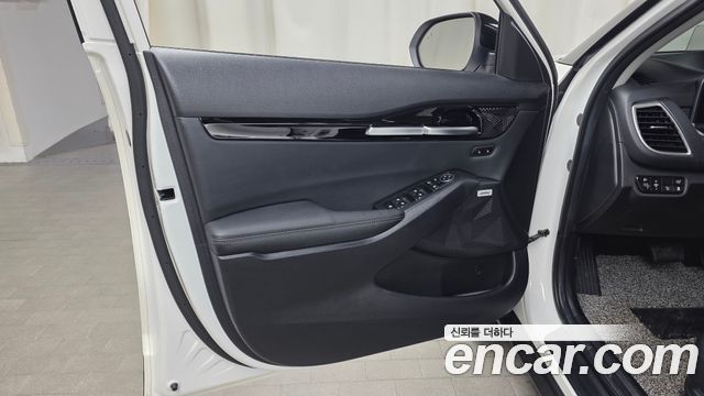 Kia Seltos 2023 — photo 14