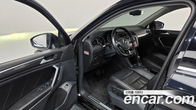 Volkswagen Tiguan 2020 — photo 10