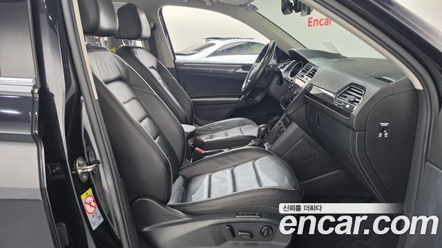 Volkswagen Tiguan 2020 — photo 11
