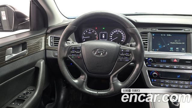 Hyundai Sonata 2015 — photo 12