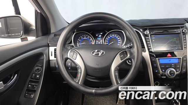 Hyundai i30 2012 — photo 19