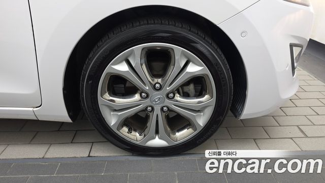 Hyundai i30 2012 — photo 7