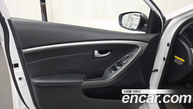 Hyundai i30 2012 — photo 14