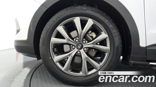 Hyundai Santafe 2018 — photo 5