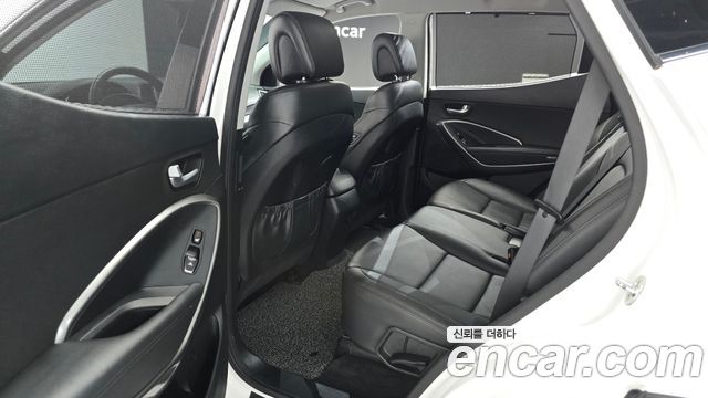 Hyundai Santafe 2018 — photo 11