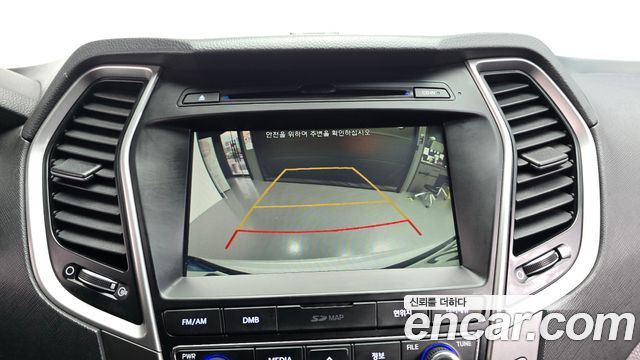 Hyundai Santafe 2018 — photo 14