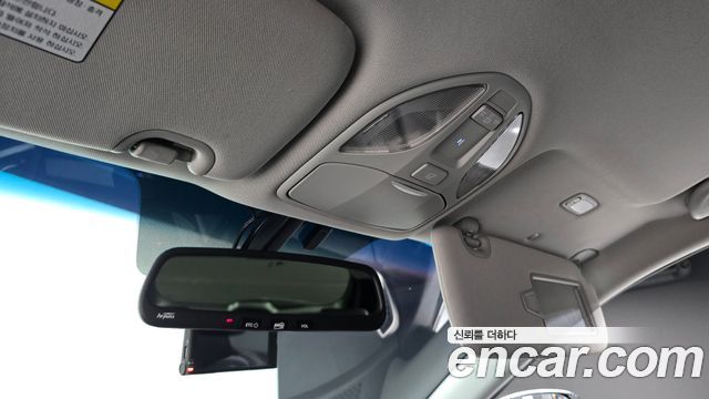 Hyundai Santafe 2018 — photo 19