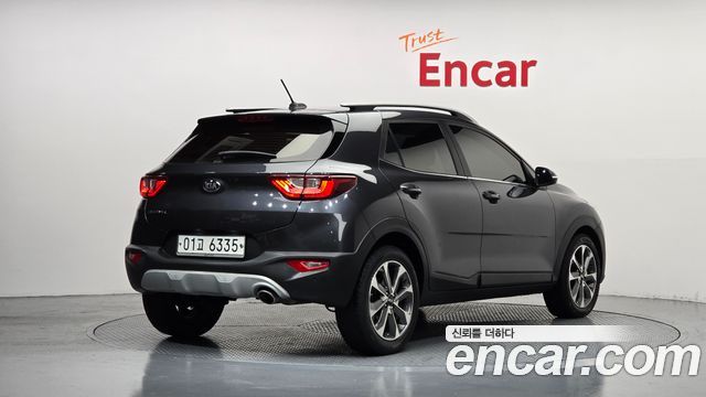 Kia Stonic 2018 — photo 2