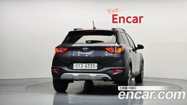 Kia Stonic 2018 — photo 4