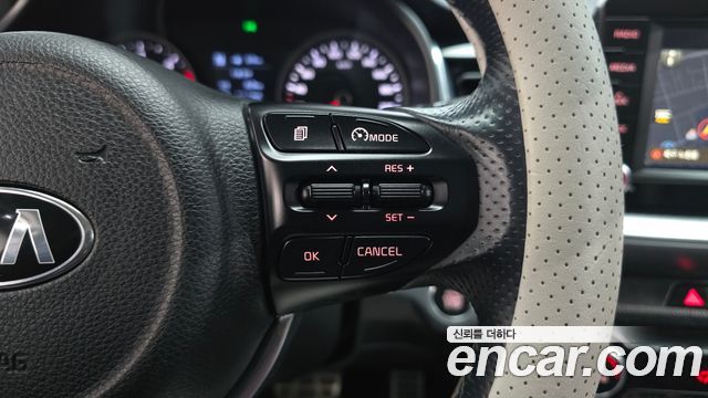 Kia Stonic 2018 — photo 17