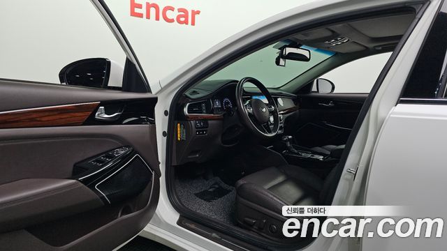 Kia K7 2017 — photo 10