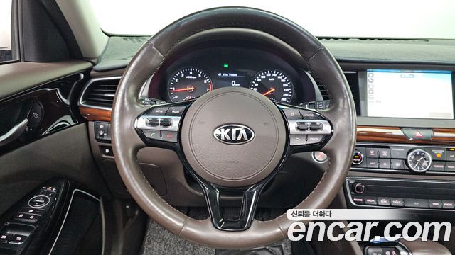 Kia K7 2017 — photo 14