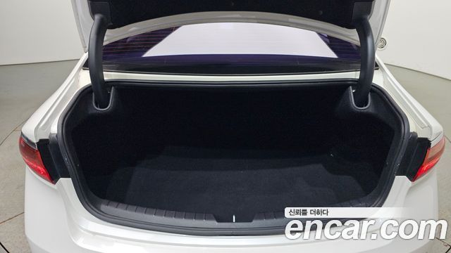 Kia K7 2017 — photo 20
