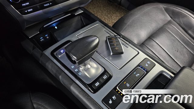 Genesis G80 2017 — photo 9