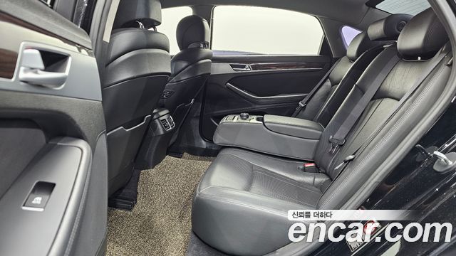 Genesis G80 2017 — photo 11