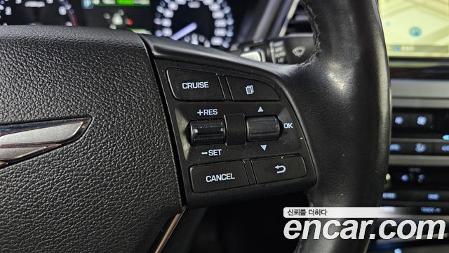 Genesis G80 2017 — photo 17