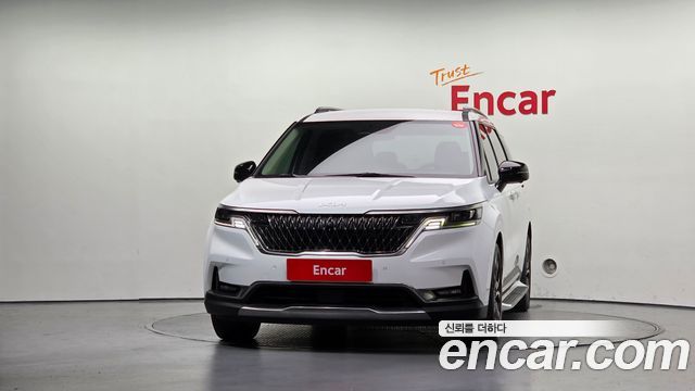 Kia Canival 2023 — photo 3