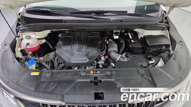 Kia Canival 2023 — photo 6