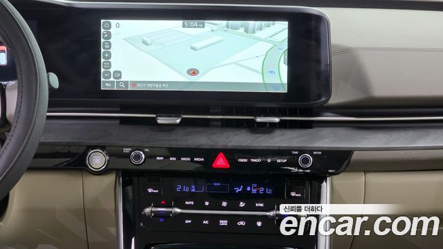 Kia Canival 2023 — photo 24
