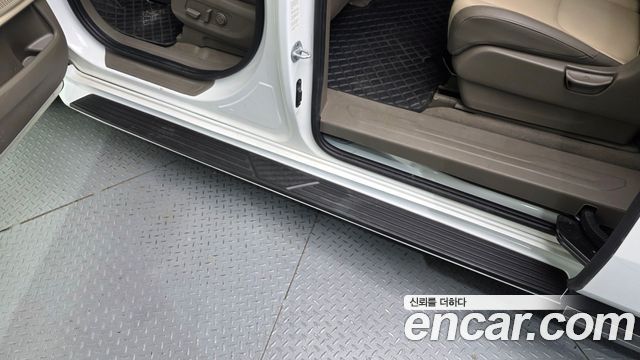 Kia Canival 2023 — photo 27