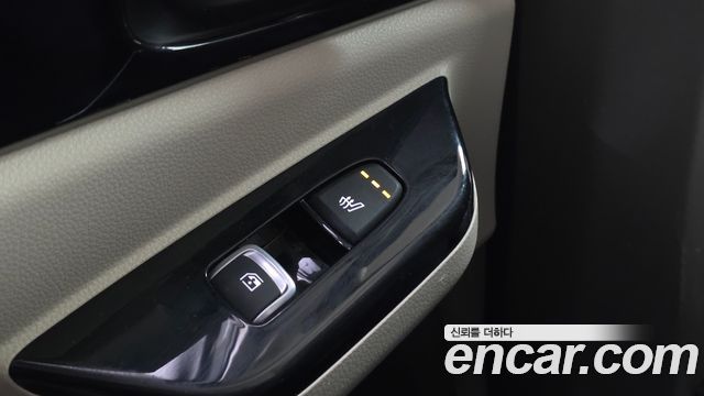 Kia Canival 2023 — photo 28