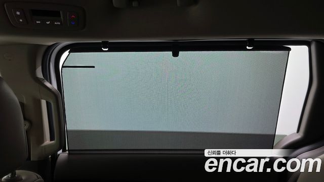 Kia Canival 2023 — photo 31